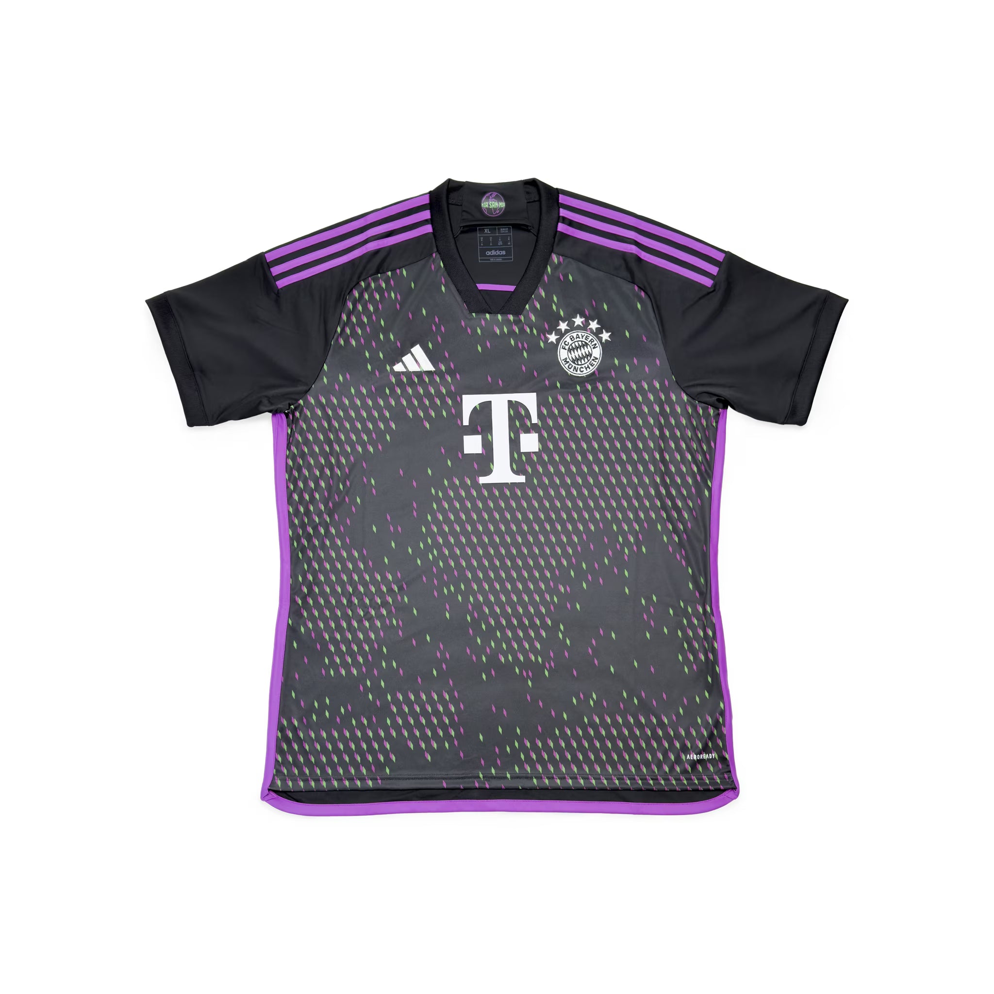 FC Bayern Munich 2023/24 Away Shirt | adidas